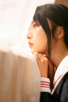 蜜桃女孩